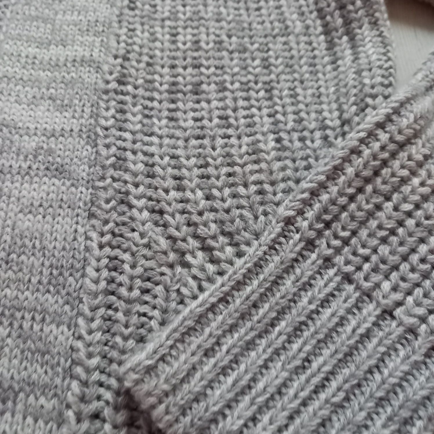 Sweter długi kardigan ciepły szary siwy rozpinany bez guzików M L