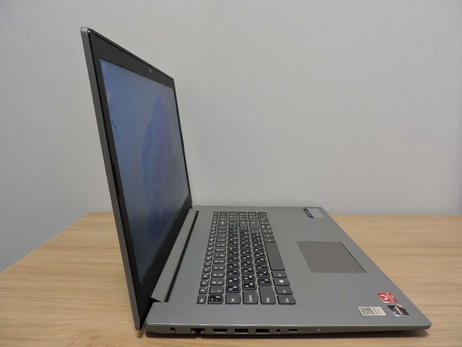 Lenovo Ideapad L340-17API/17.3"/Ryzen 5 3500U/16GB/256GB/Vega/