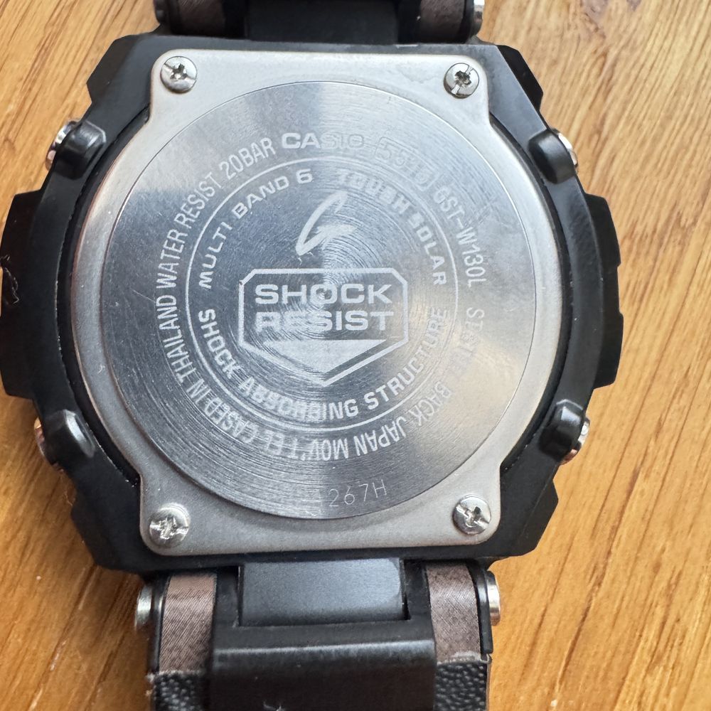 Zegarki 2szt  CASIO G-SHOCK  GBD-H1000 GST-W130L