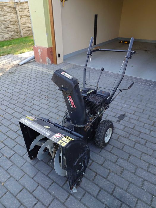 Odśnieżarka NAC 6,5km ZLST651Q z napędem