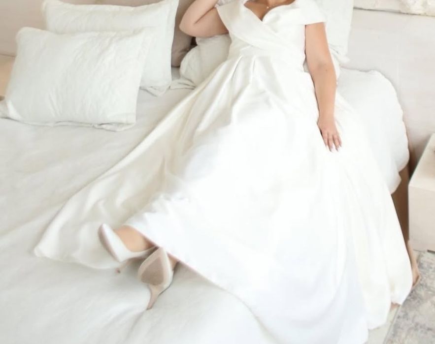 Сукня весільна  в ідеальному  стані після хімчистки