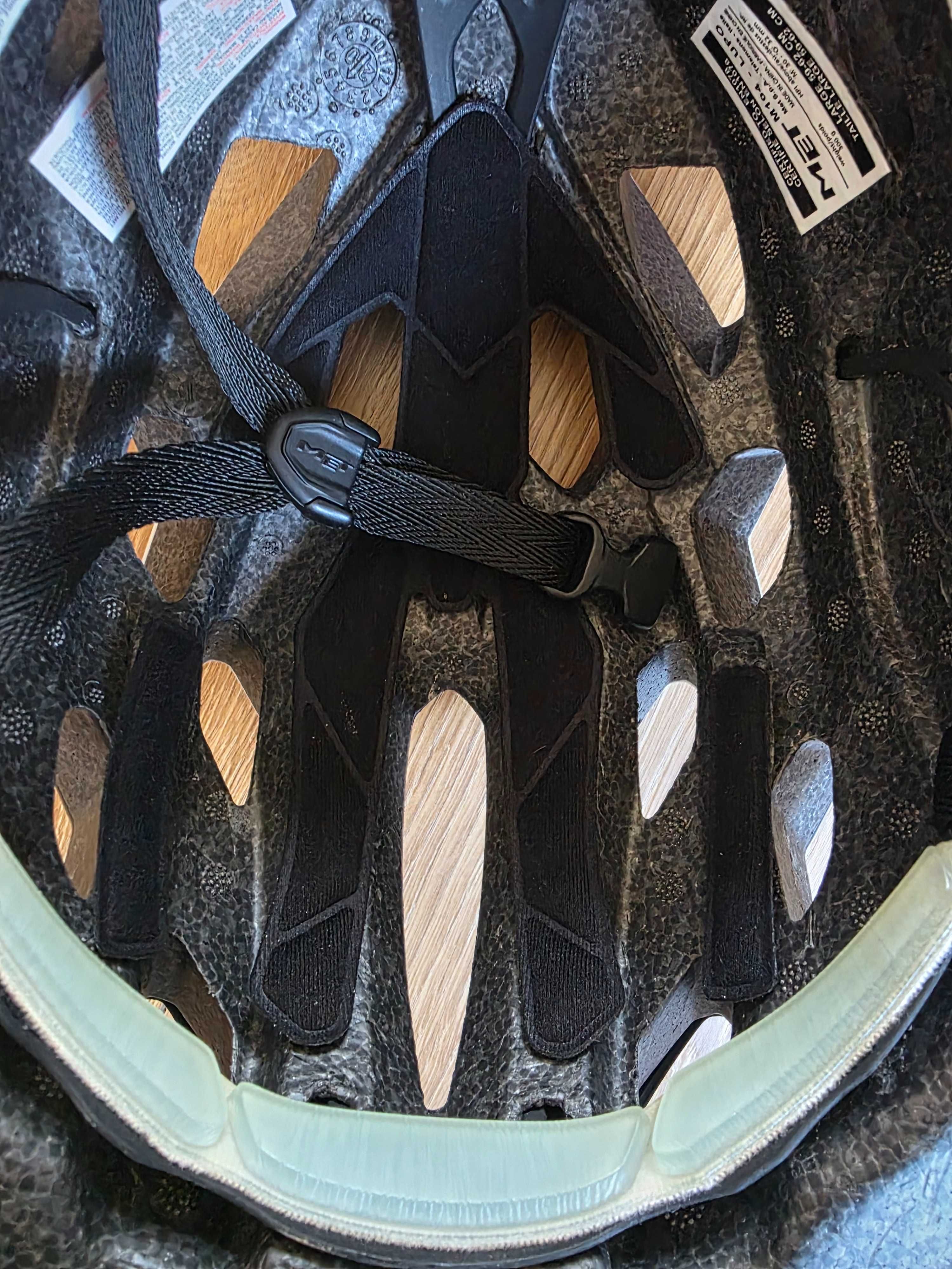 Kask rowerowy MTB MET Lupo L 59/62 cm lampka MET