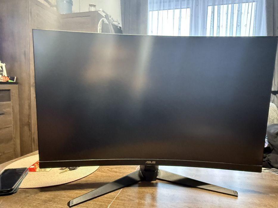 Monitor asus tuf 32cale 165hz