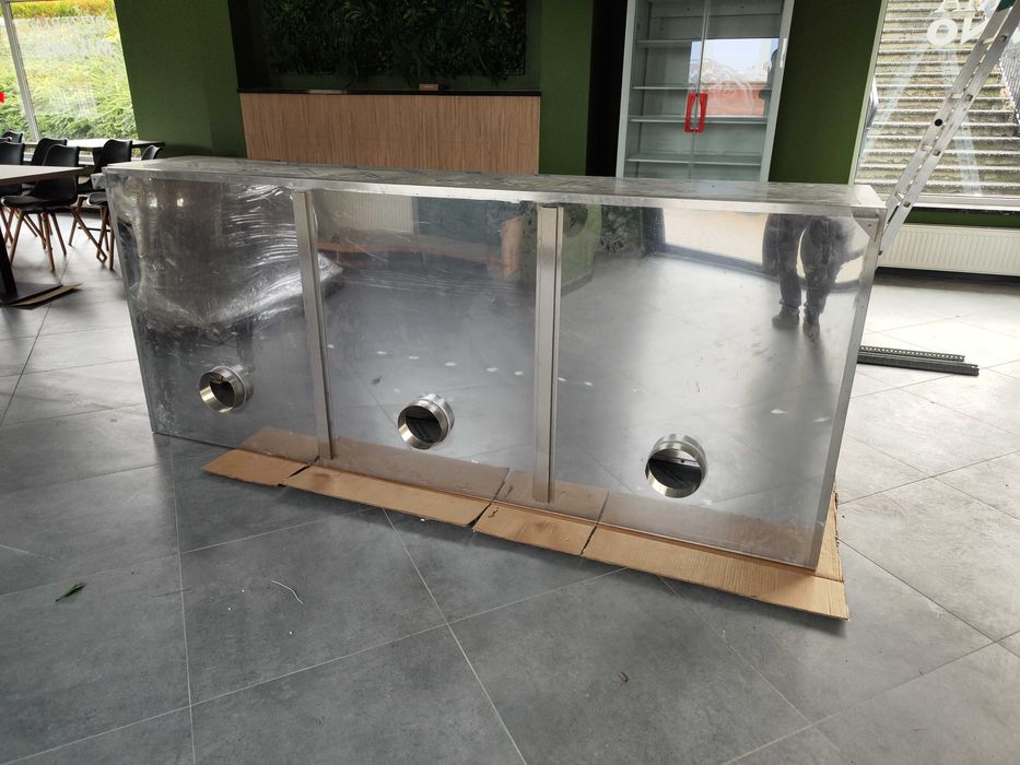 Okap przyścienny skrzyniowy 2400x1000x450 + łapacze tłuszczów