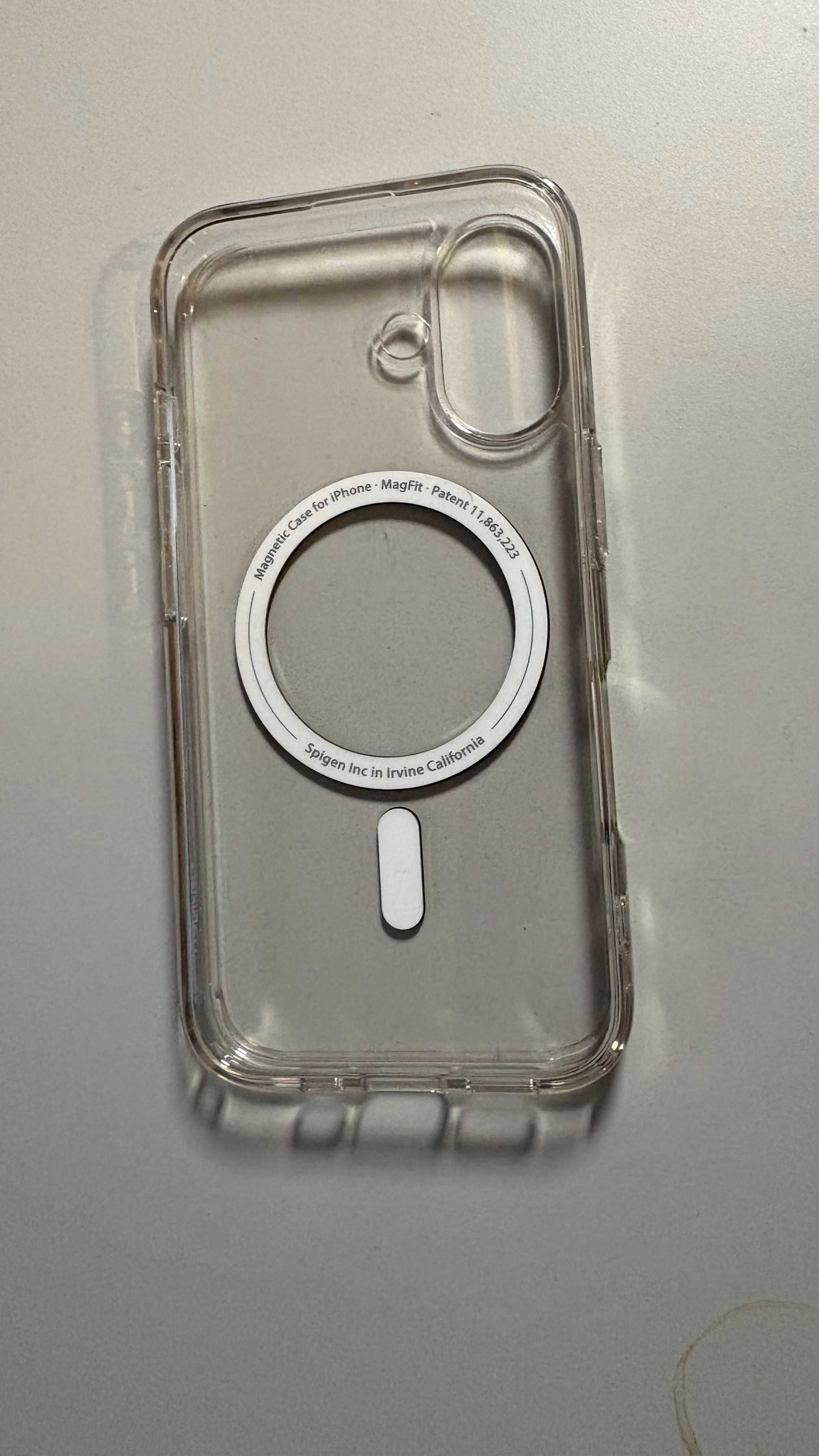 Etui Spigen Ultra Hybrid MagSafe iPhone 16, nowe to 100 zl