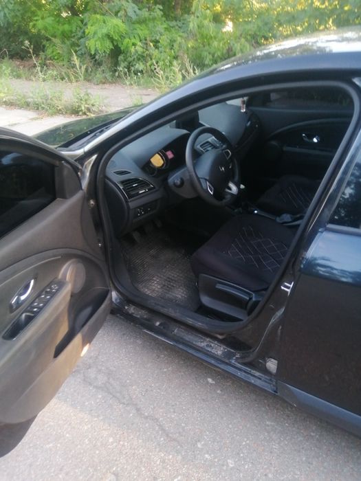 Рено меган3 2011 року 1.5 дизель в гарному стані