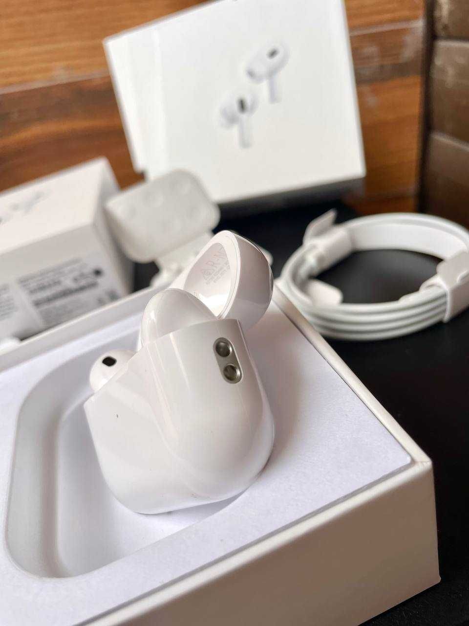 Навушники бездротові AirPods Pro 2 MQD83RU/A Airoha1562A, Lightning