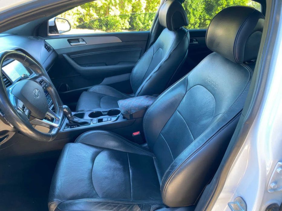 Hyundai Sonata Limited      2017