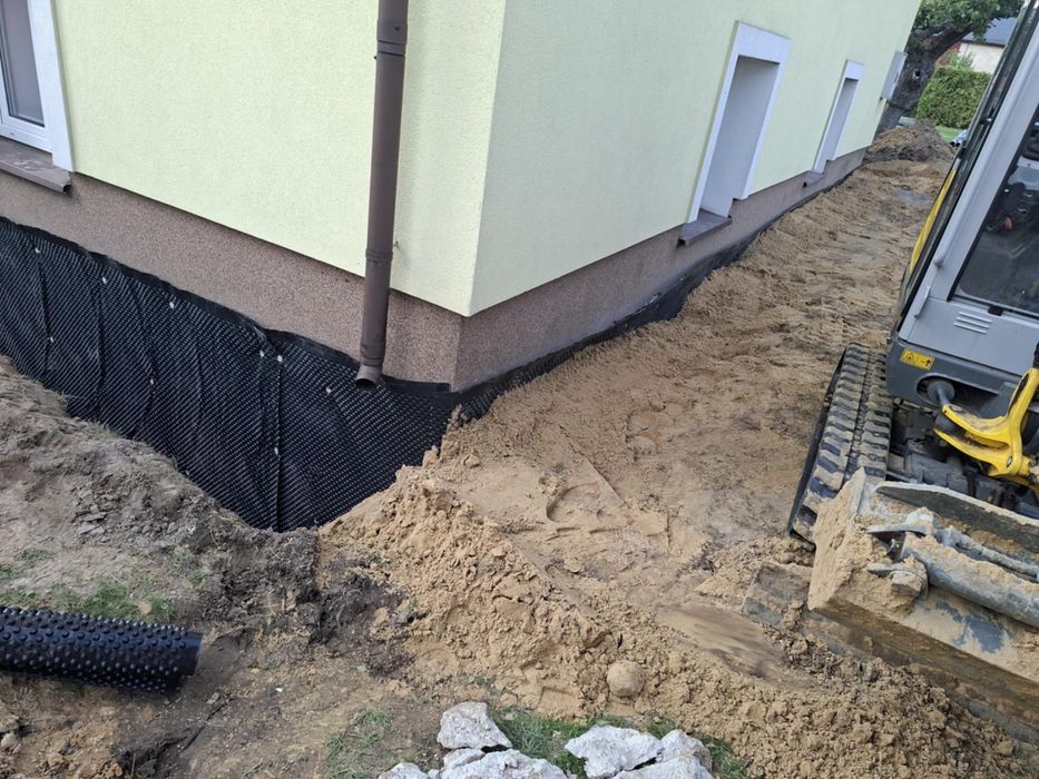 Izolacje i ocieplenia fundamentów, murowanie ścian i cokołów