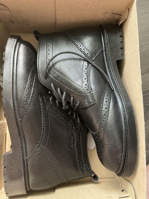 Продаю броги кожаные мужские.