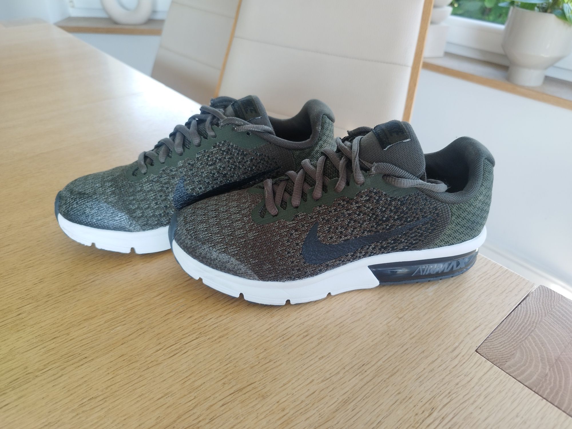 Buty Nike Air Max Sequent -36,5