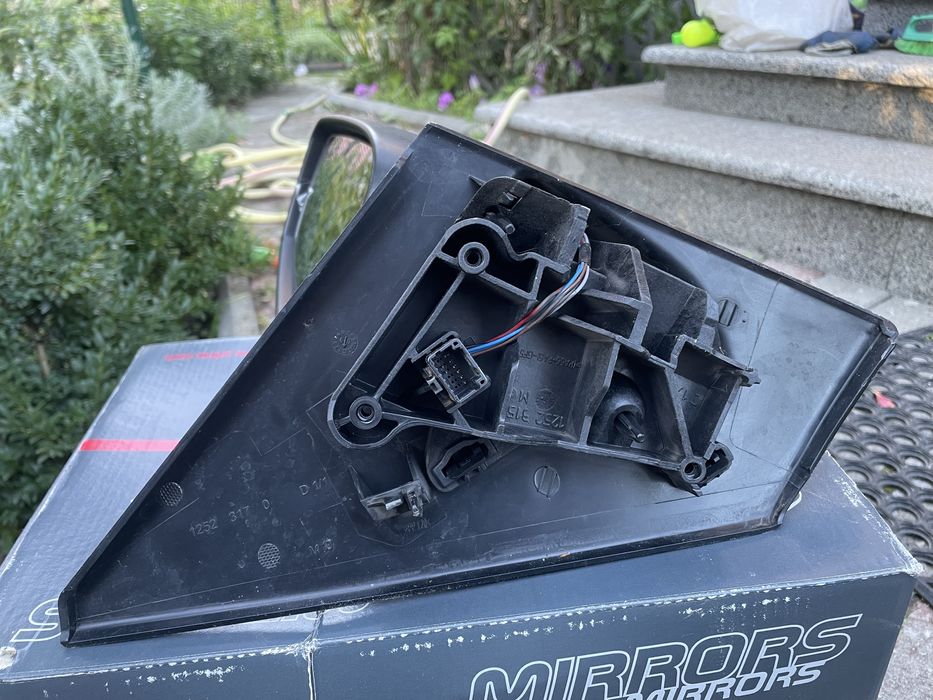 Дзеркало праве Рено Меган 3 / Renault Megane 3