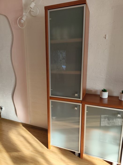 Meble pokojowe  salon komody witryny