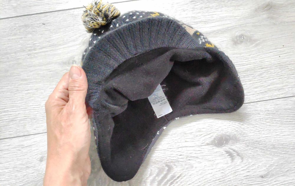 Zimowa czapka z daszkiem F&F, rozmiar 2-4 lata