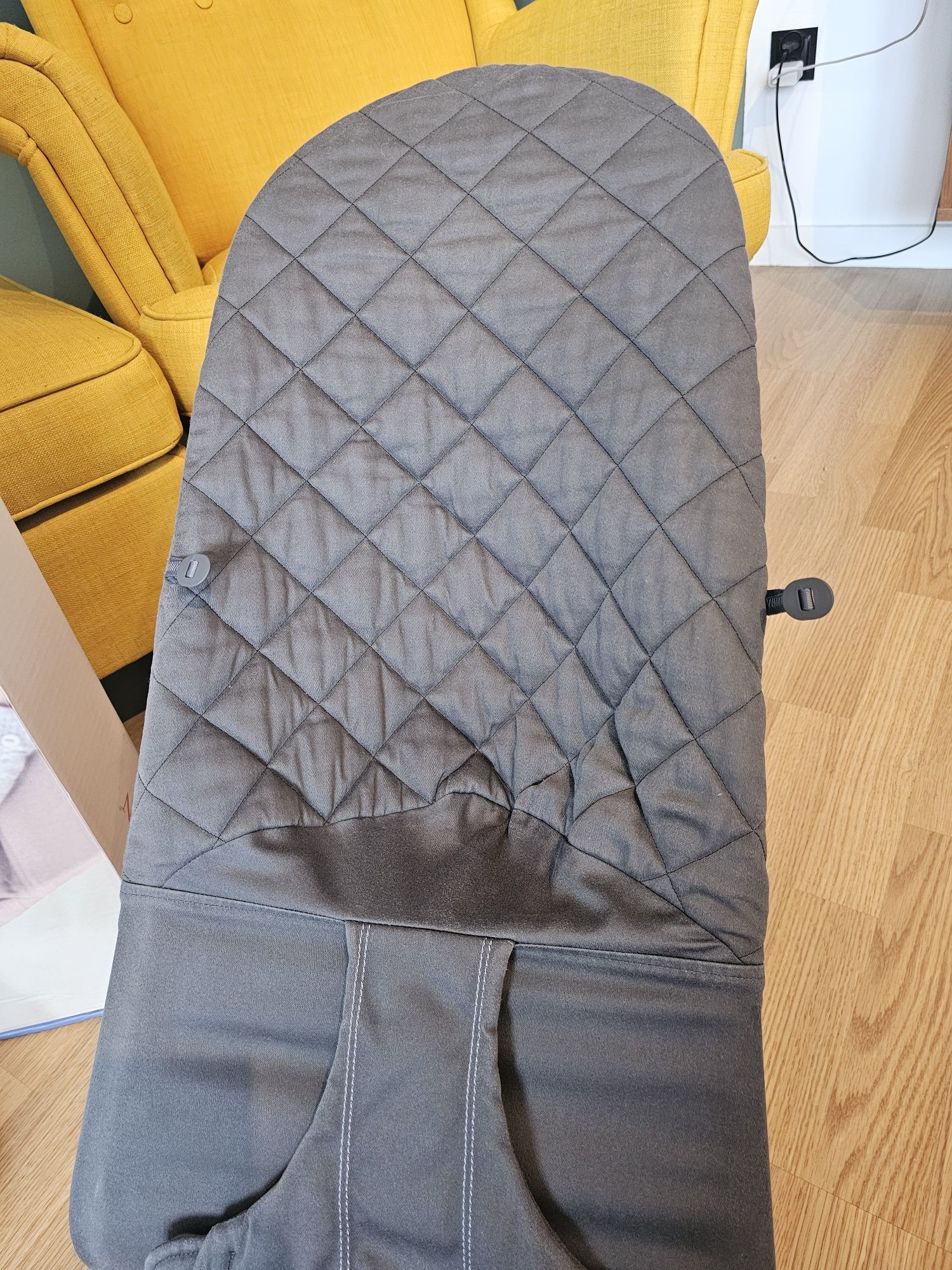 Leżaczek Babybjorn babybjörn bouncer bliss grzechotka szary fizjo comp