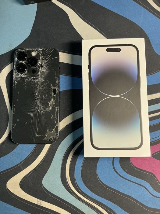 Iphone 14 pro bateria 63% zbity tył lekko zepsuty wyświetlacz