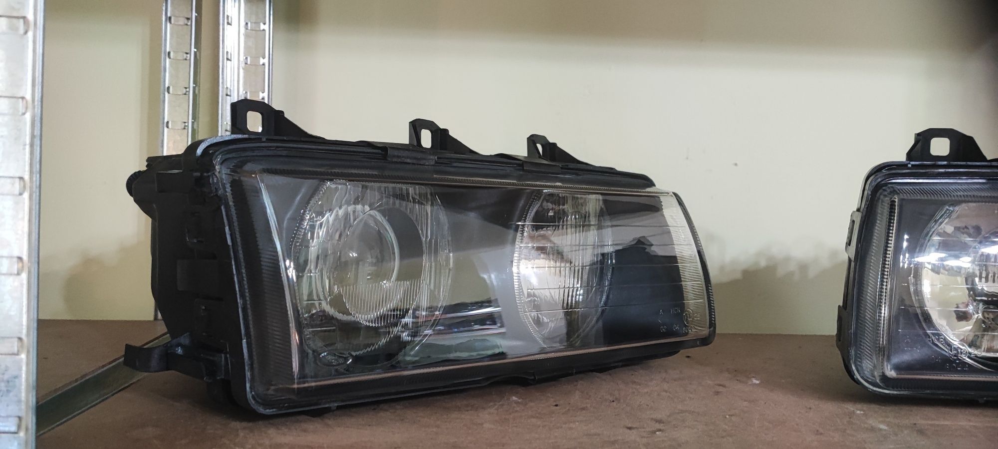 BMW E36 Lampy ZKW Soczewka NOWE Szkła Regeneracja Reflektory Piękne