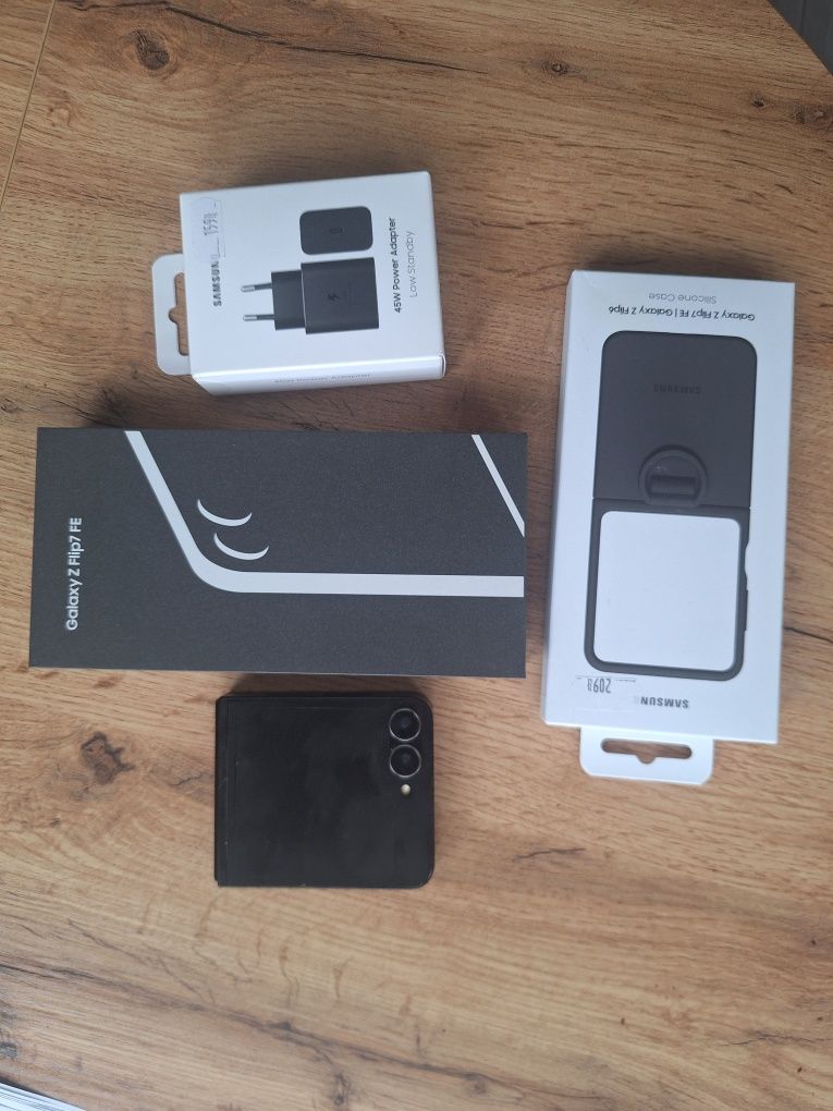 Samsung galaxy Z FLIP7