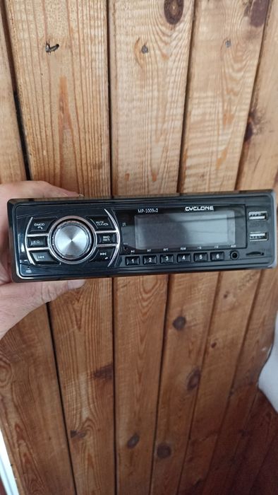 Авто магнитола cyclone