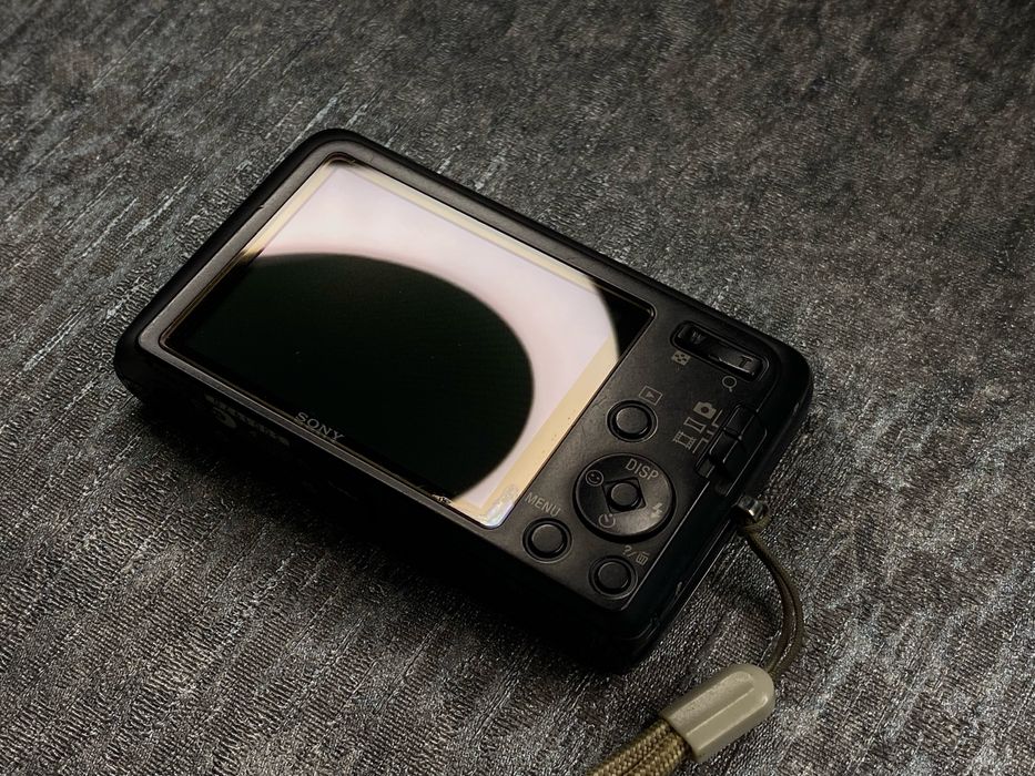 Sony Cyber-Shot DSC-W670