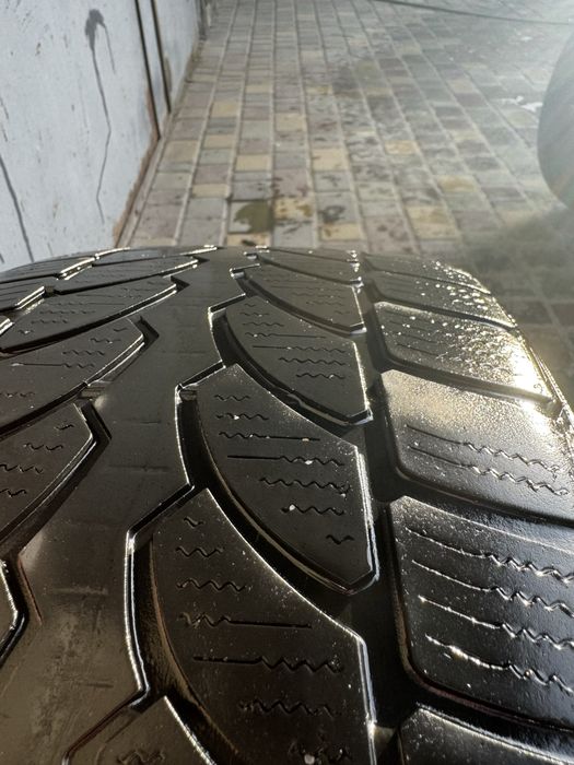 Шини колеса 225/50 r17