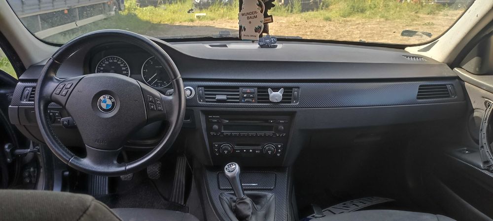 BMW E91 320 , 204D4 M47D20 163 Km samochód na części lakier 475/9