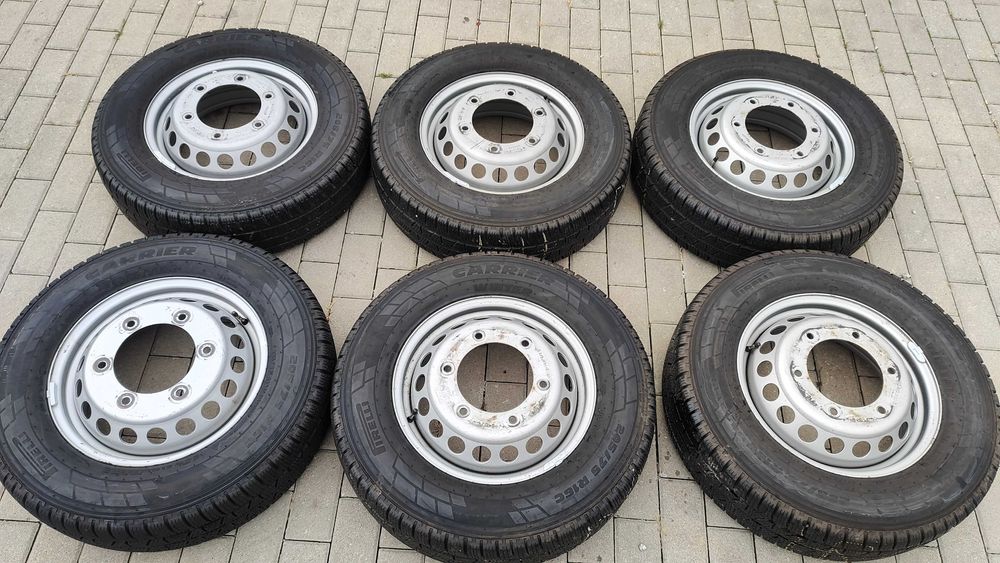 Koła Zimowe Sprinter Bliźniak 205/75/16C Pirelli 6x205  Ładne 8,5mm