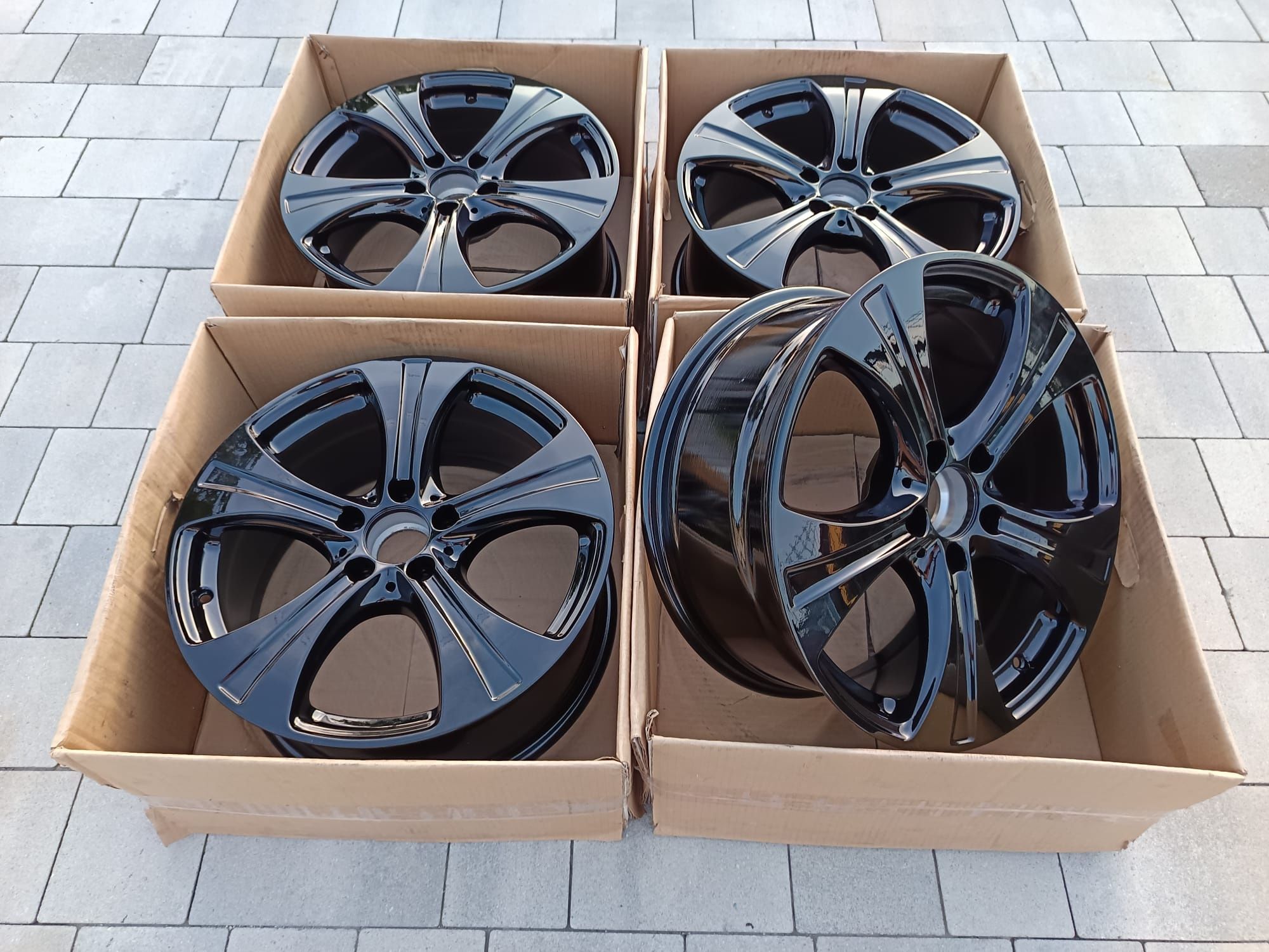 #M10C Alufelgi R18 5x112 ET38 VW Golf Jetta Passat T-Roc Touran EOS