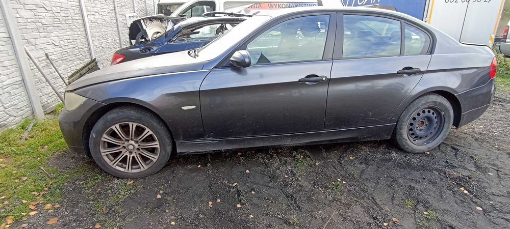 bmw e90 318i n46b20b lak a22/7 samochód na części