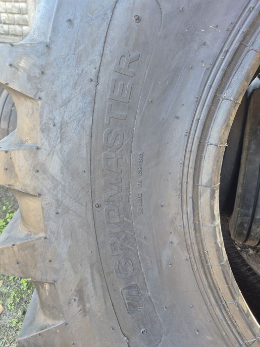 Opona 24.5-32  650/75-32