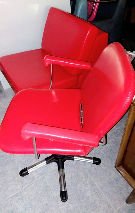 Campanha Outlet- Cadeiras, sofás, estantes, secretárias, expositores