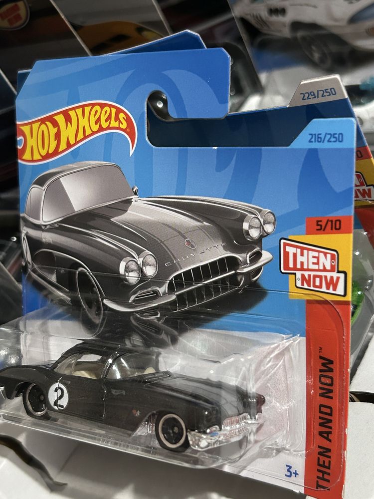 Hot Wheels '62 CORVETTE