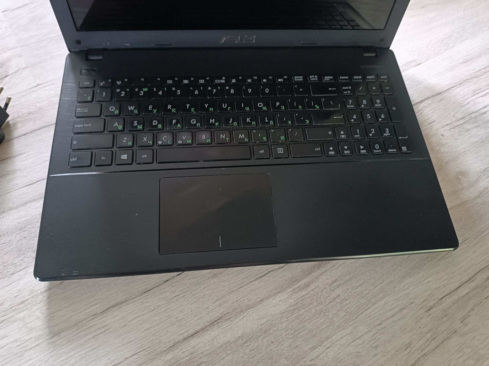 Asus R512M (15.6"/Celeron N2830/Intel HD graphics/4 Gb/500 Gb)