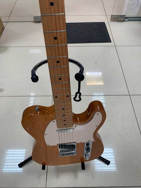 Продам електрогітару Dimavery Telecaster. В доброму стані.