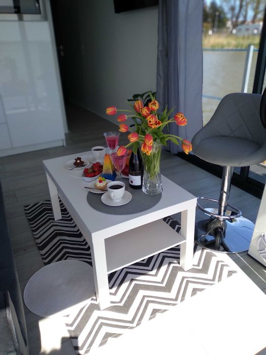 Luksusowy Domek na wodzie Lagobau Elite – 9m Hauseboat (do odl.  VAT)