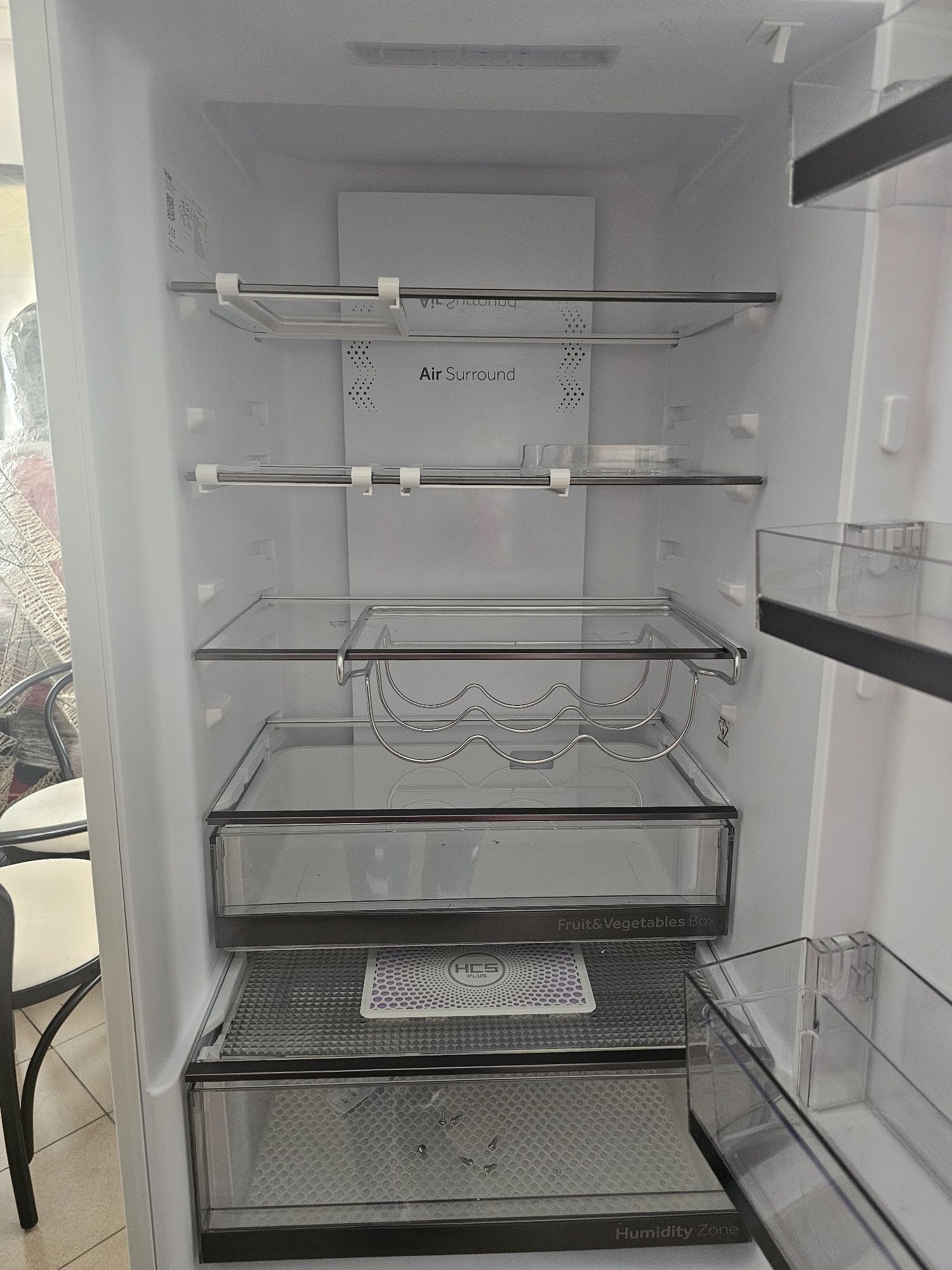 Lodówka Haier pod zabudowę