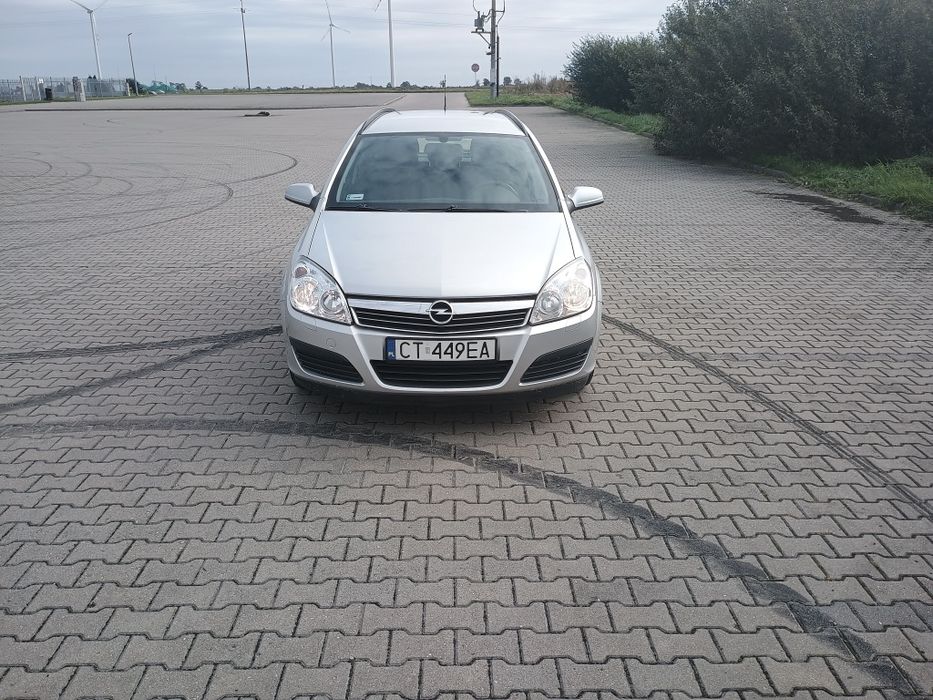 Opel Astra H kombi 1.6 2007 rok Lpg