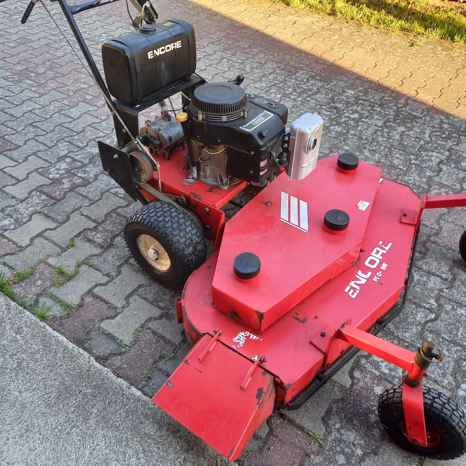 Kosiarka karczownica kawasaki fb460v