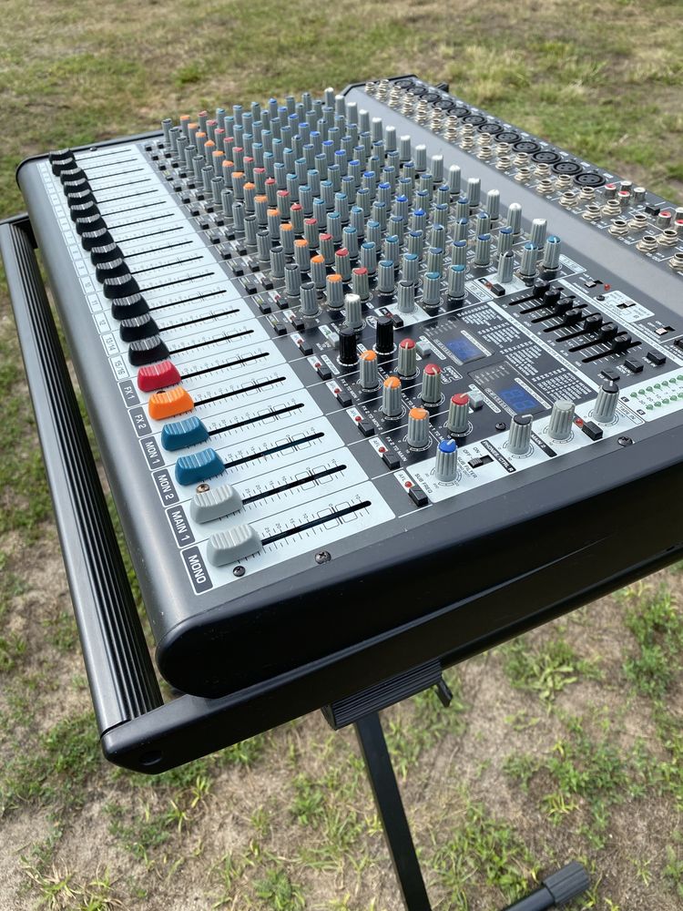 Behringer Europower PMP6000 mikser power