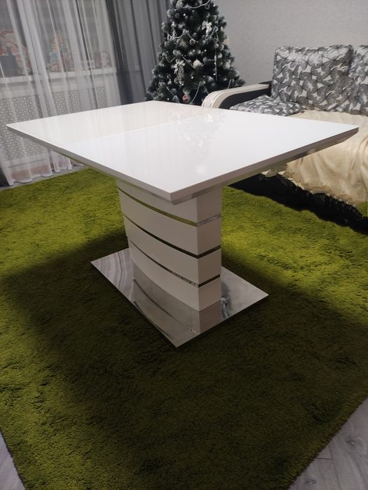 Стіл обідній... Розкладний