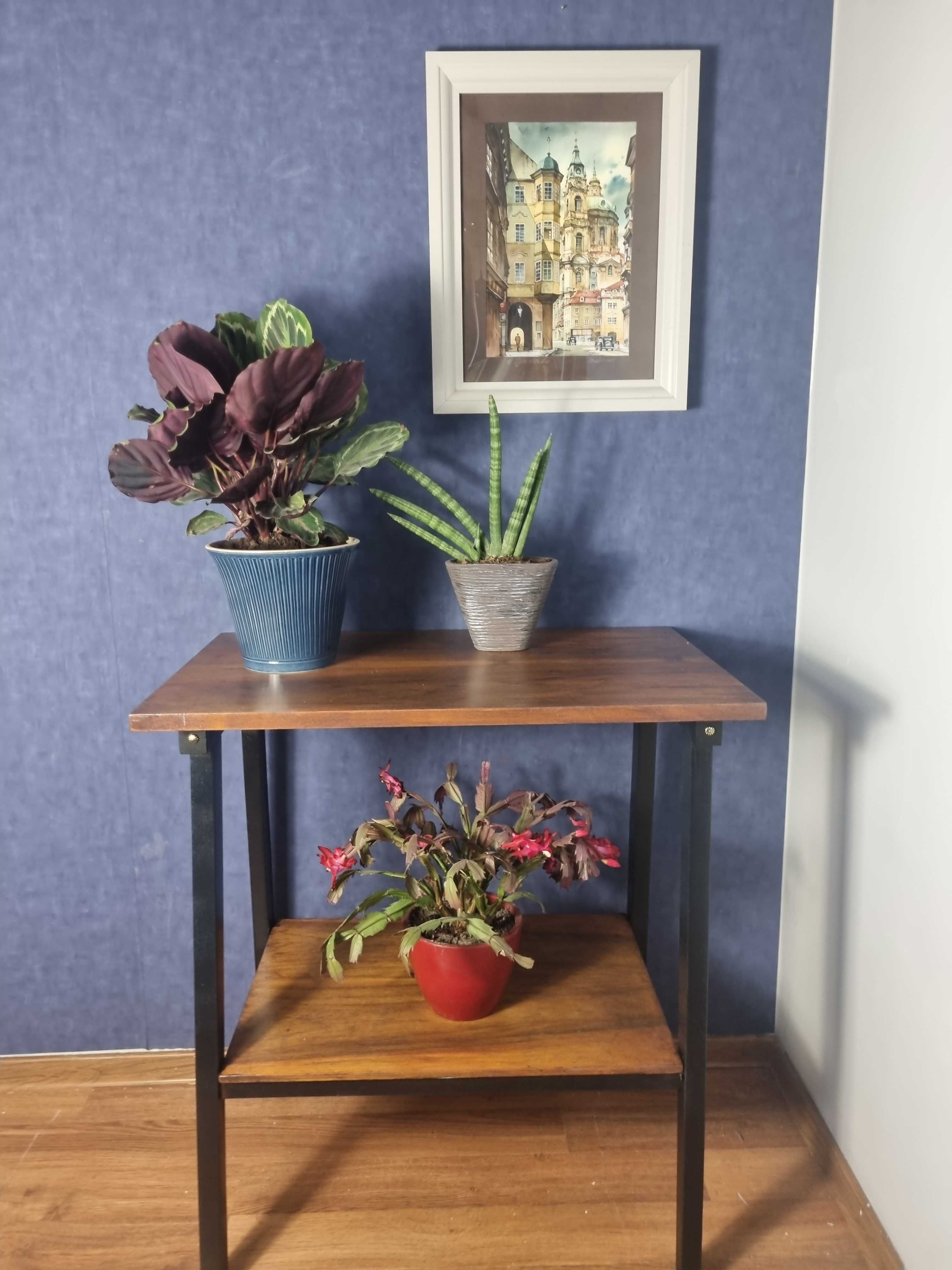 Stolik na kwiaty, konsola, pomocnik