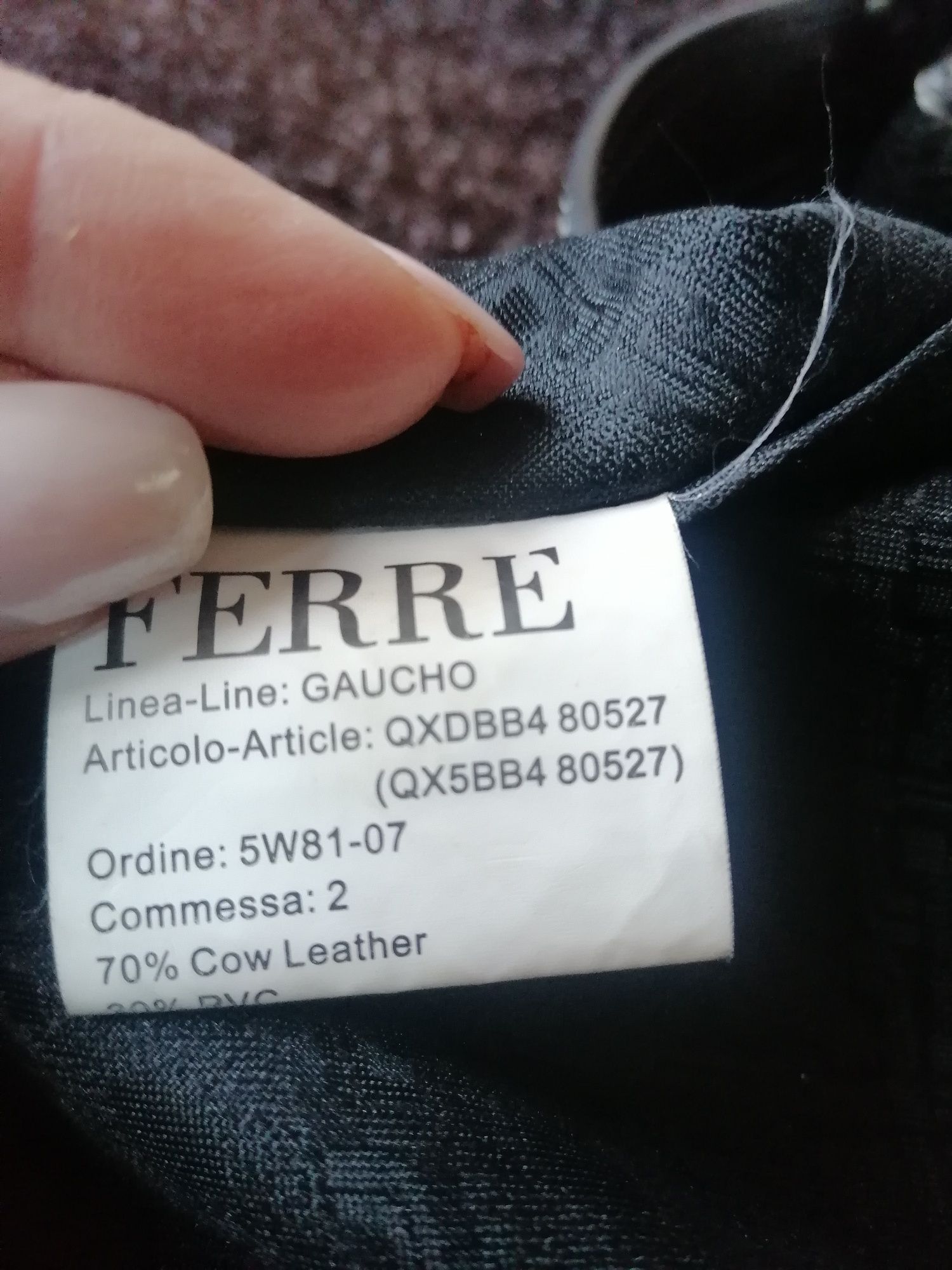 Gianfranco Ferrre torba skóra