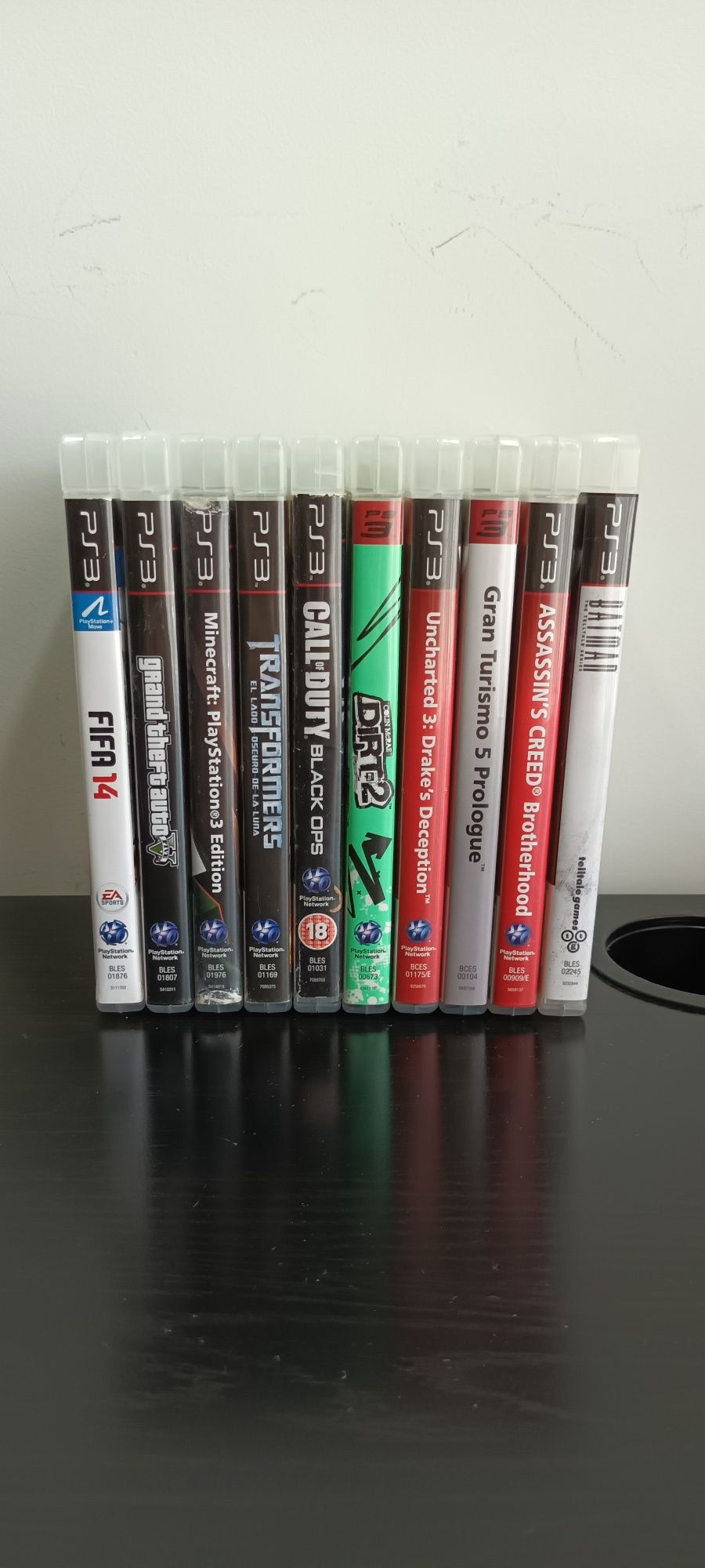 Ps3 com 10 jogos e 2 comandos