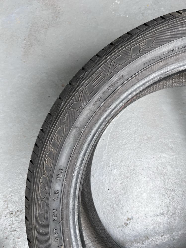 Шини літні R20 255 45 GoodYear Excellence Склад Осокорки