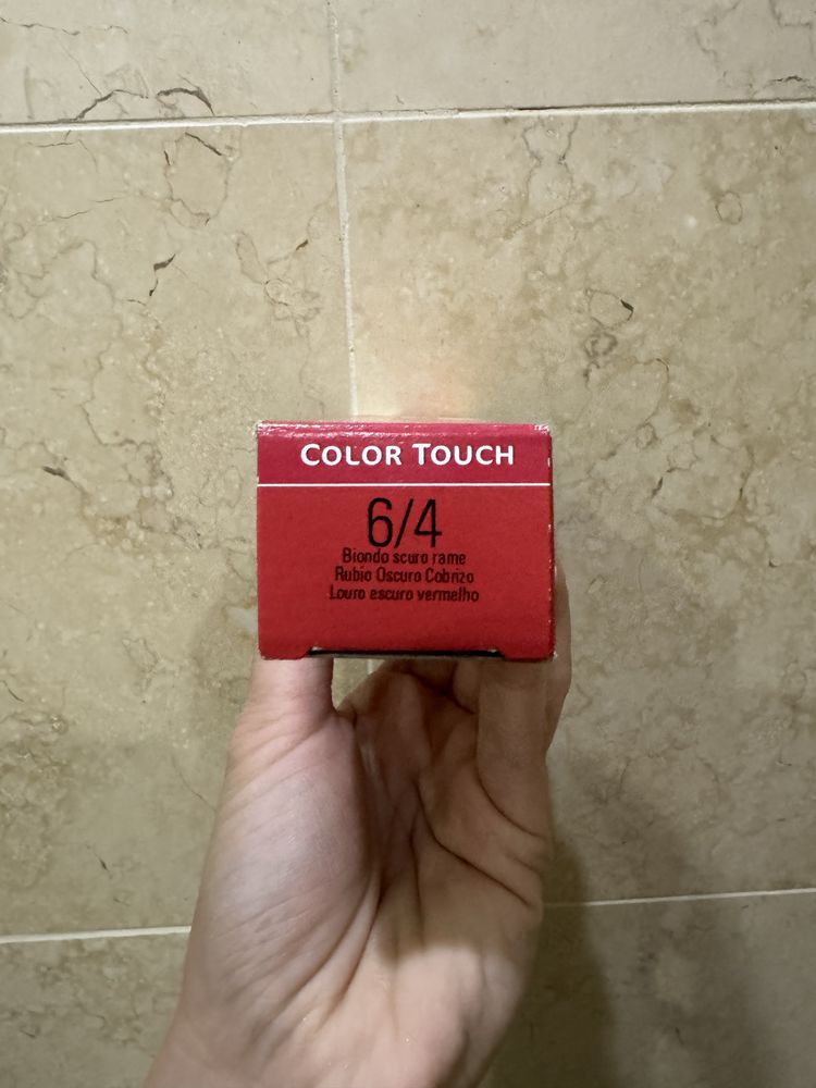 Wella Color Touch półtrwała farba do włosów 6/4 Vibrant Red