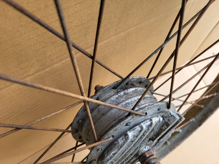 Koło Koła Żak Ryś Oryginał PRL ZMD piasta felga ramką