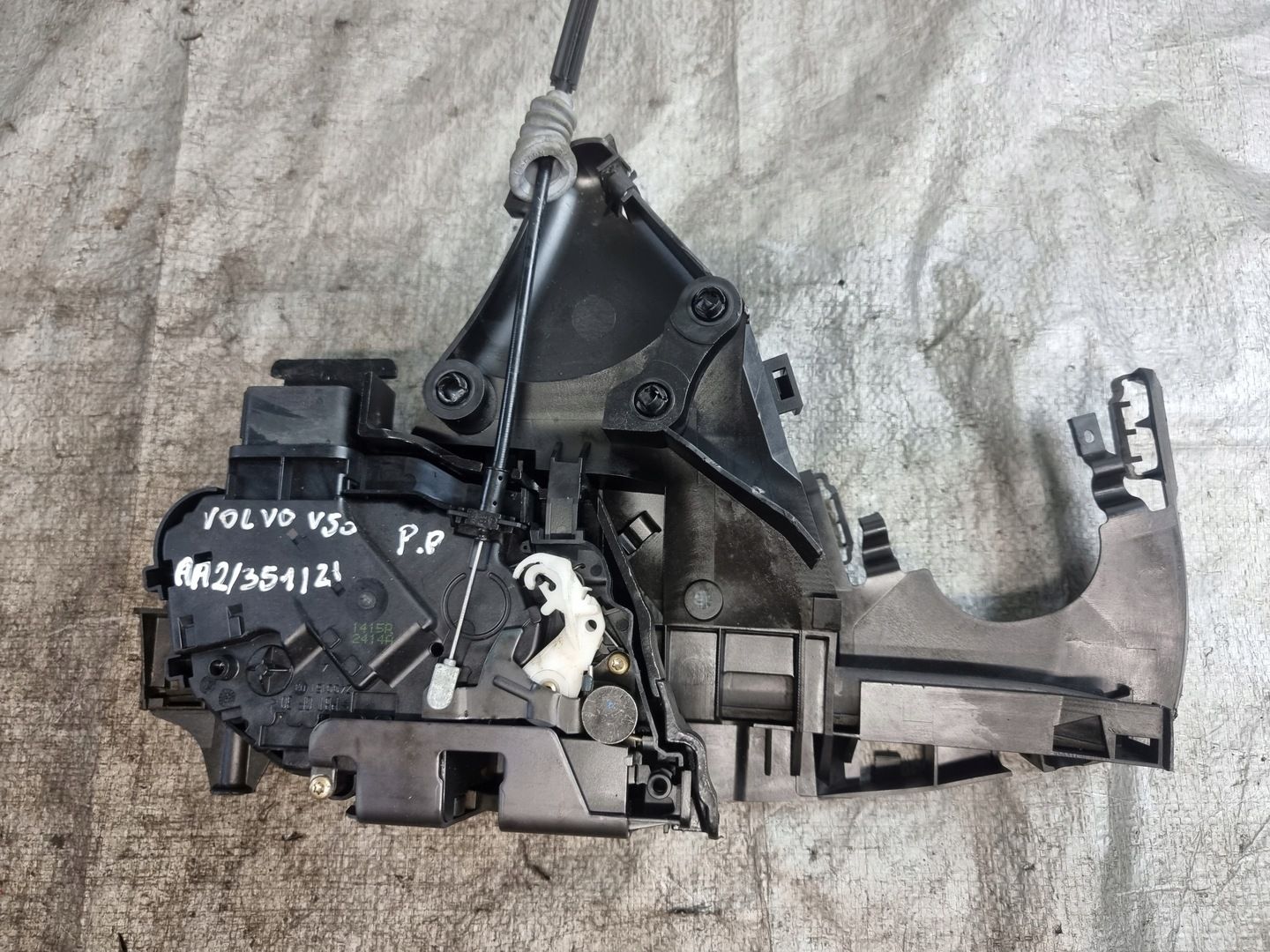 Zamek Drzwi Prawy przód 30699110 RH 10 Pin Volvo V50