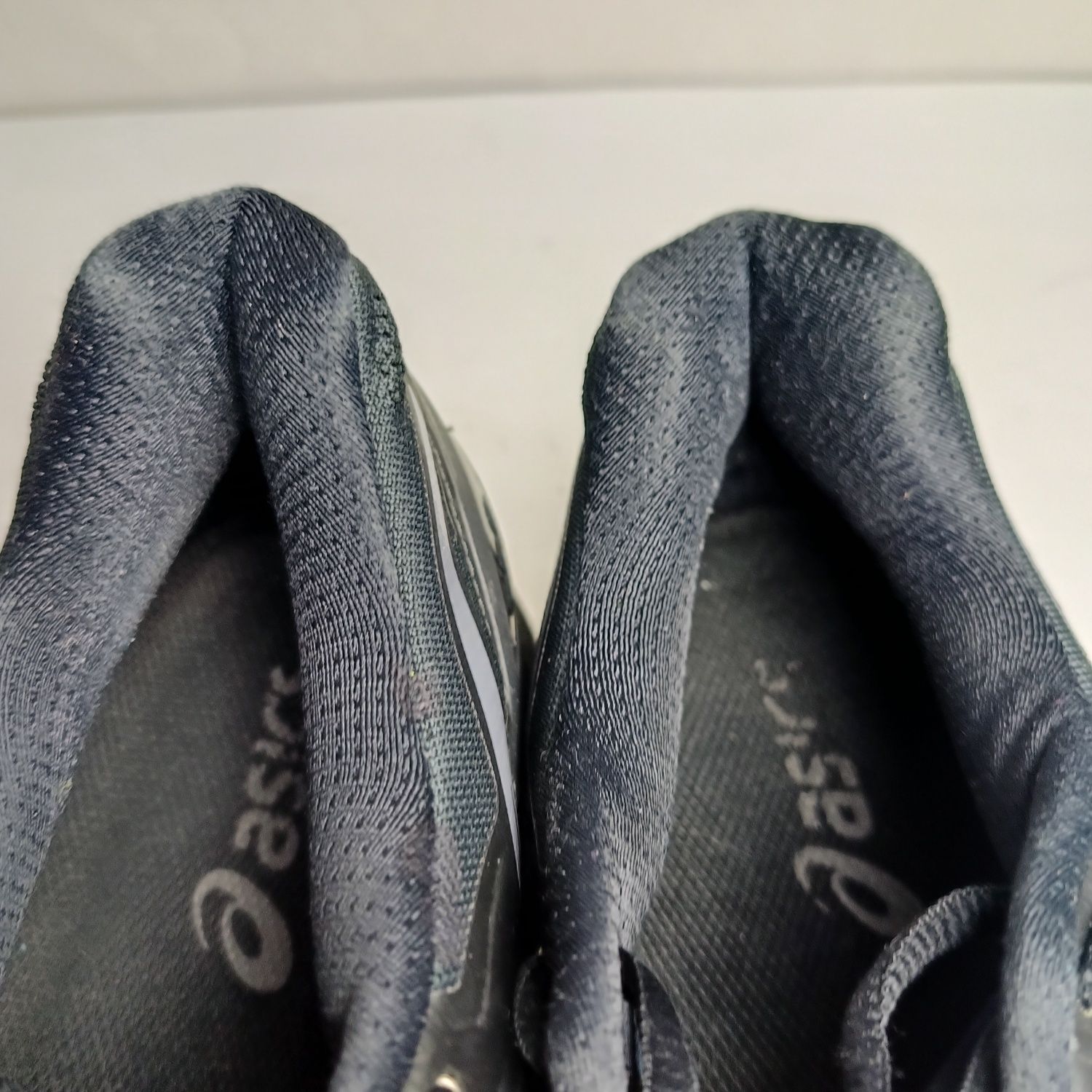 Asics Gel Kayano 23 sportowe męskie r. 44 lekkie!