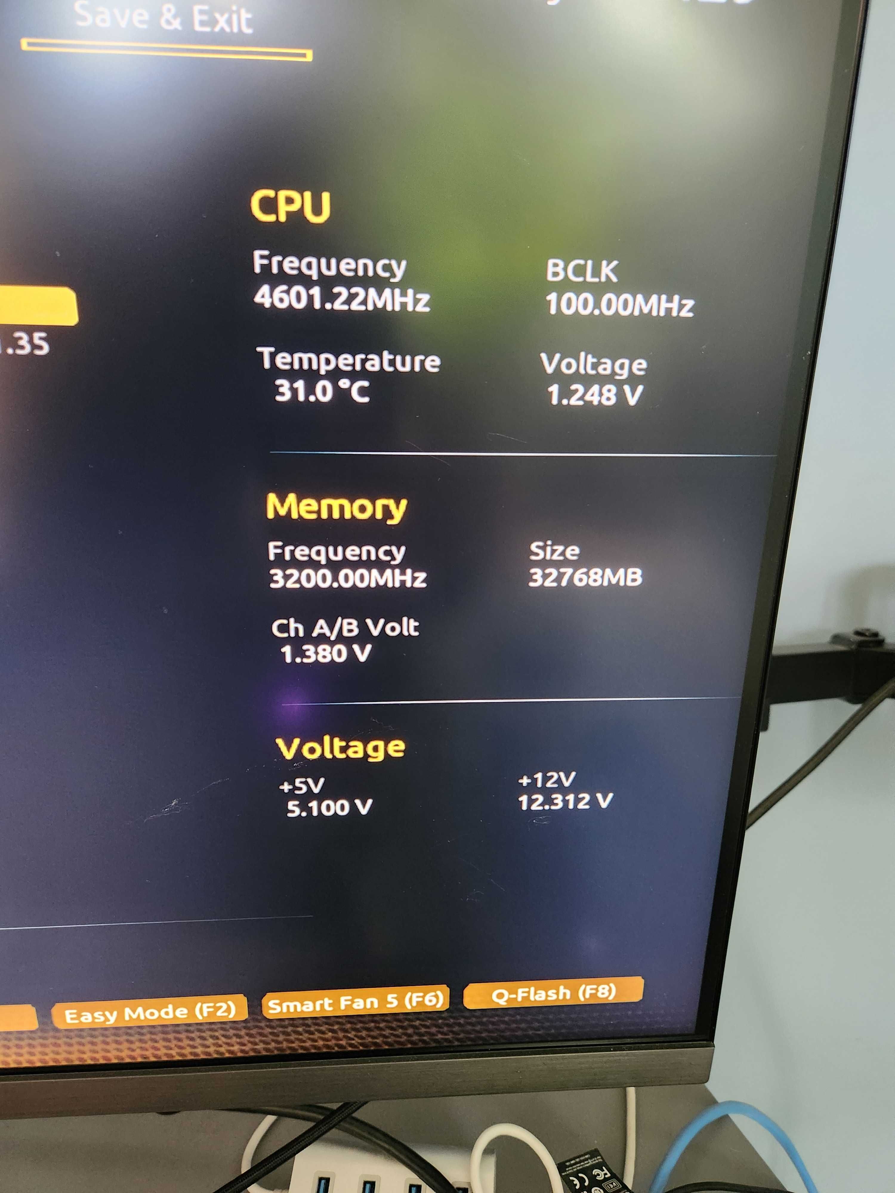 Komputer stacjonarny i9-9900, 32GB RAM 500gb SSD GeForce GTX 1650