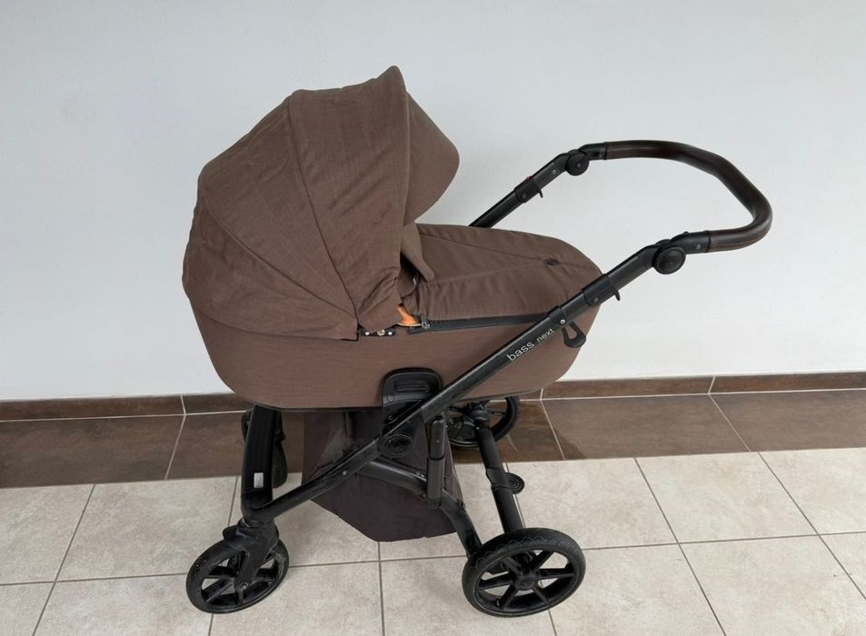 Коляска 2 в 1 Roan Bass Next